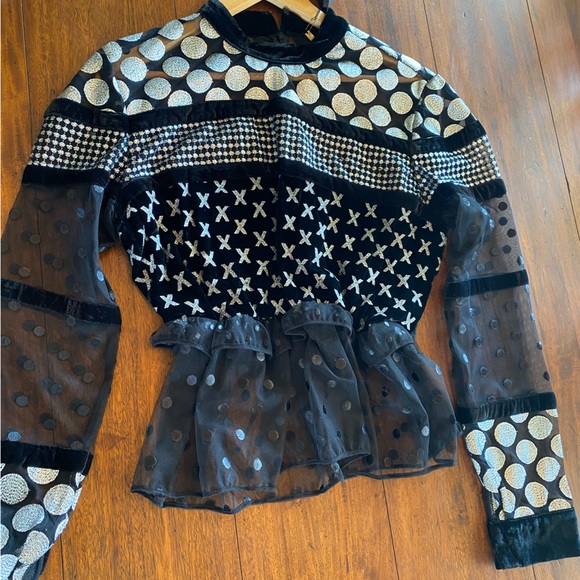 DoDo Bar Or black velvet silver embroidered top with tulle.  We/never worn - Picture 3 of 5